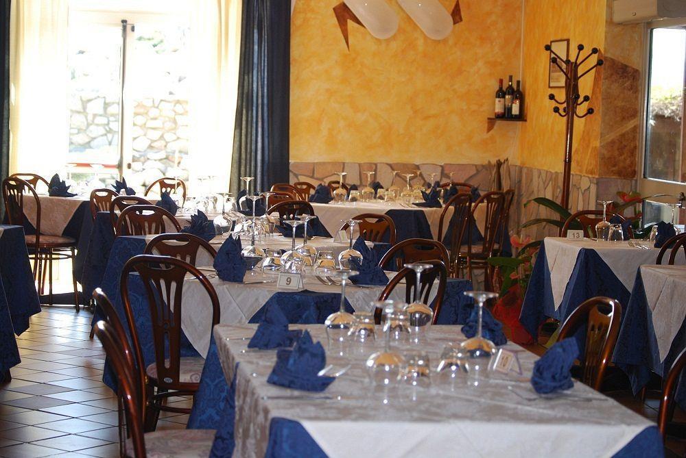 Hotel Nido D'Aquila La Maddalena Kültér fotó